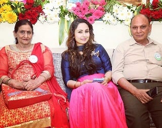 aprajita singh with family