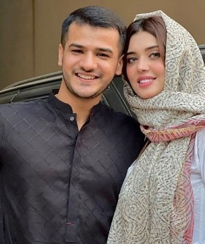 kanwal aftab with husband Zulqarnain Sikandar